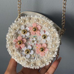 Mini Pearl Floral Design Bag - Chain & Pocket✨
